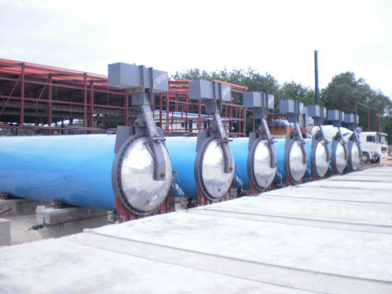 Pneumatic Industrial Autoclaves High Pressure For Wood / Brick / Rubber / Food , Φ1.65 m